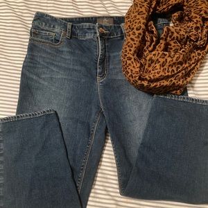 Chico’s so lifting crop jeans